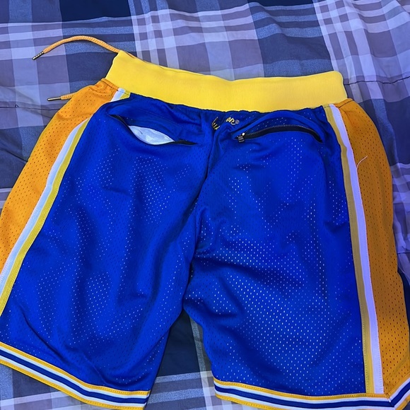 Golden state warriors basketball shorts - Picture 3 of 4